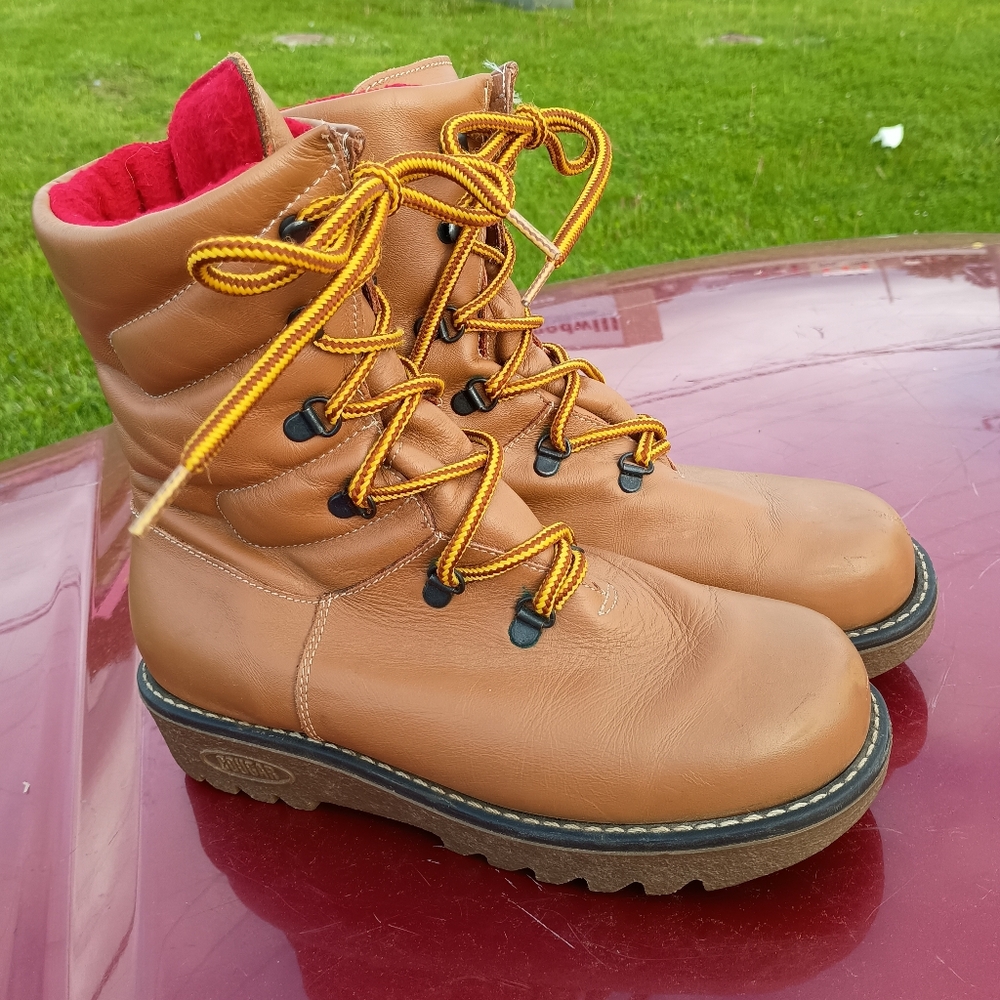 Cougar Tan Lace Up Boots with Red Lining